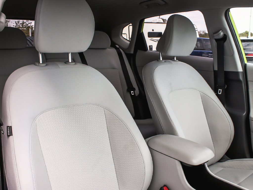 Used 2024 Hyundai Kona SEL AWD/4WD image 39