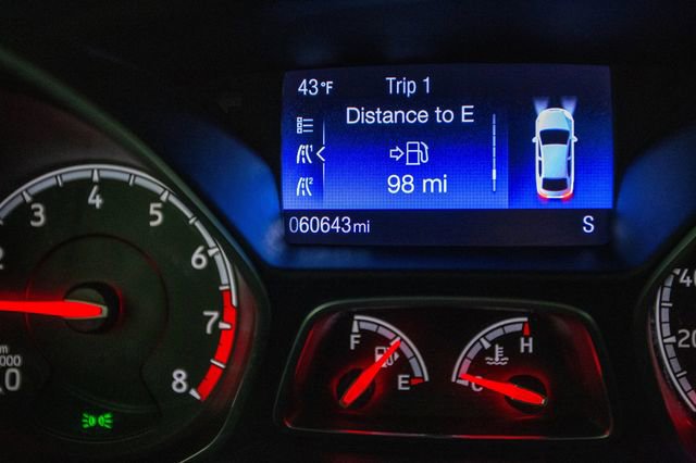 Used 2017 Ford Focus ST w/ Equipment Group 402A image 9