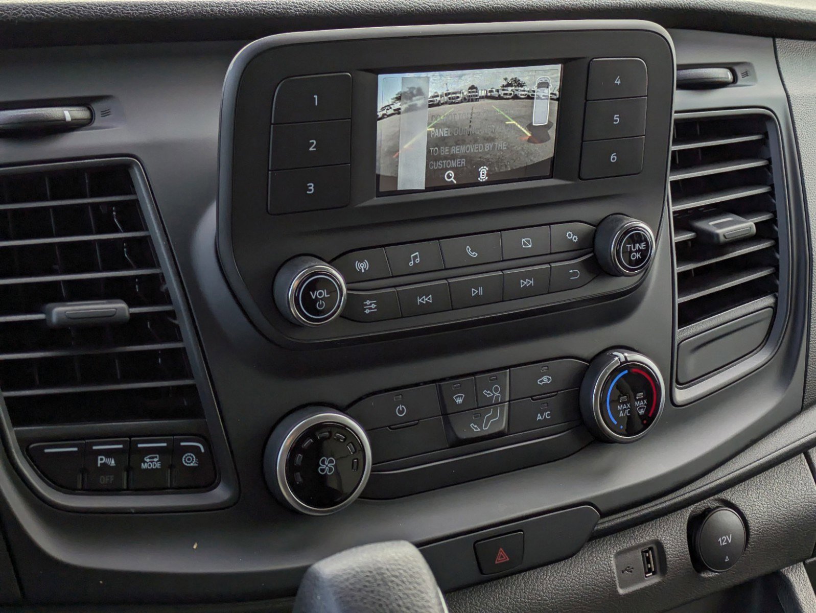 New 2024 Ford Transit 150 Low Roof image 28