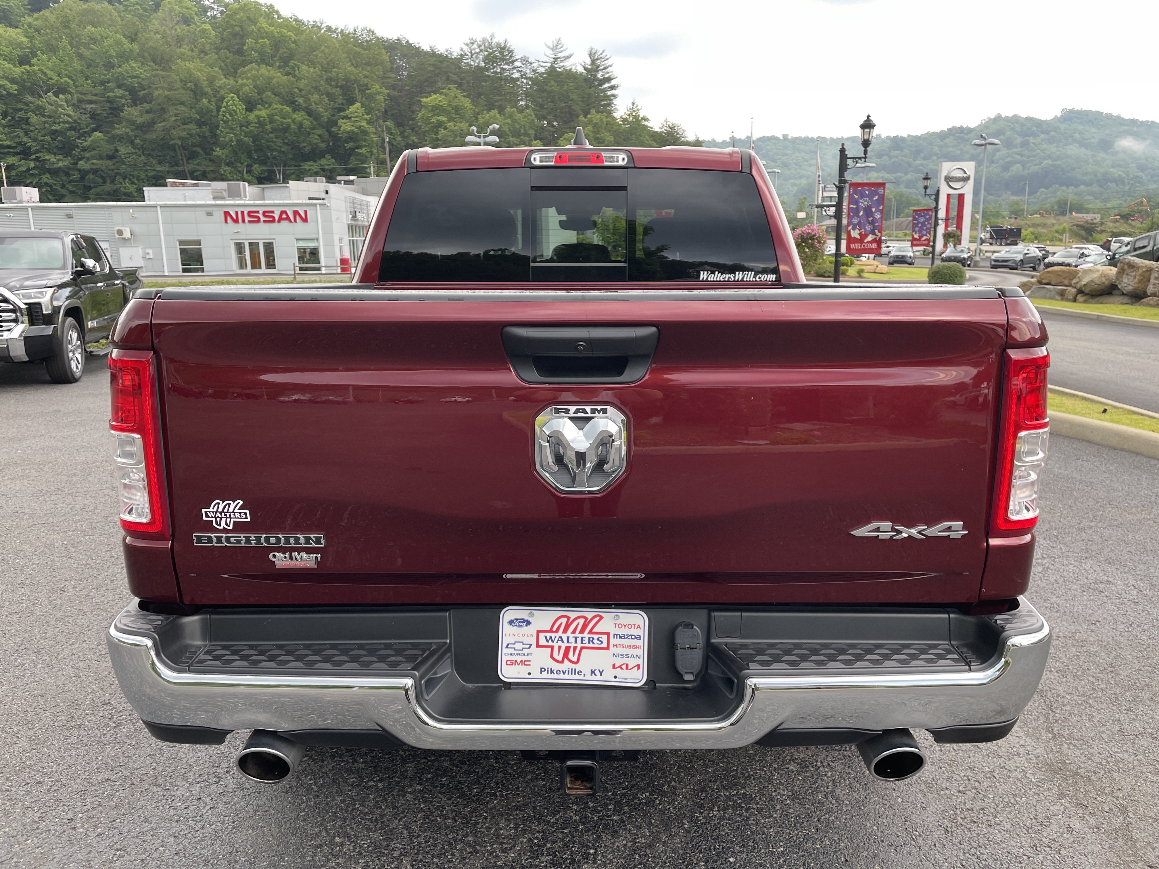 Used 2023 RAM 1500 Big Horn AWD/4WD image 3