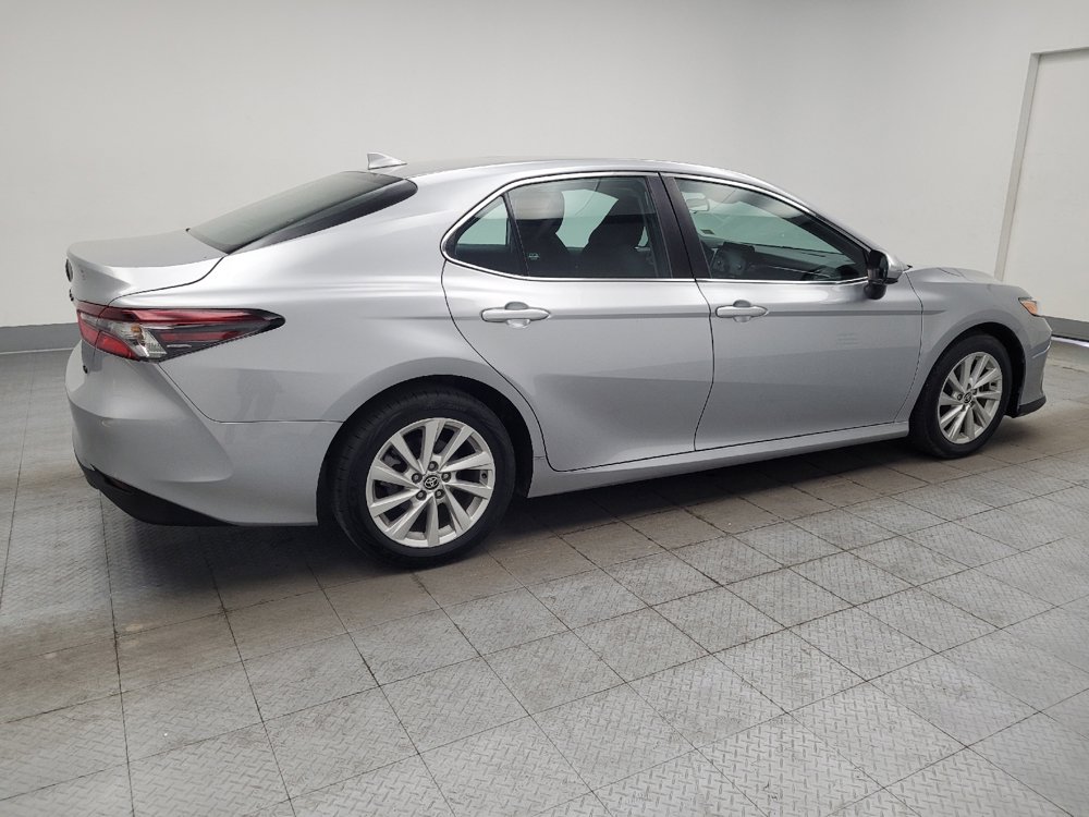 Used 2022 Toyota Camry LE FWD image 10