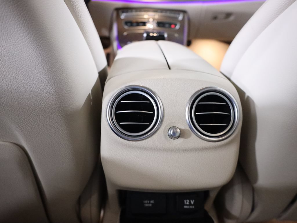 Certified 2018 Mercedes-Benz E 400 4MATIC Sedan image 37