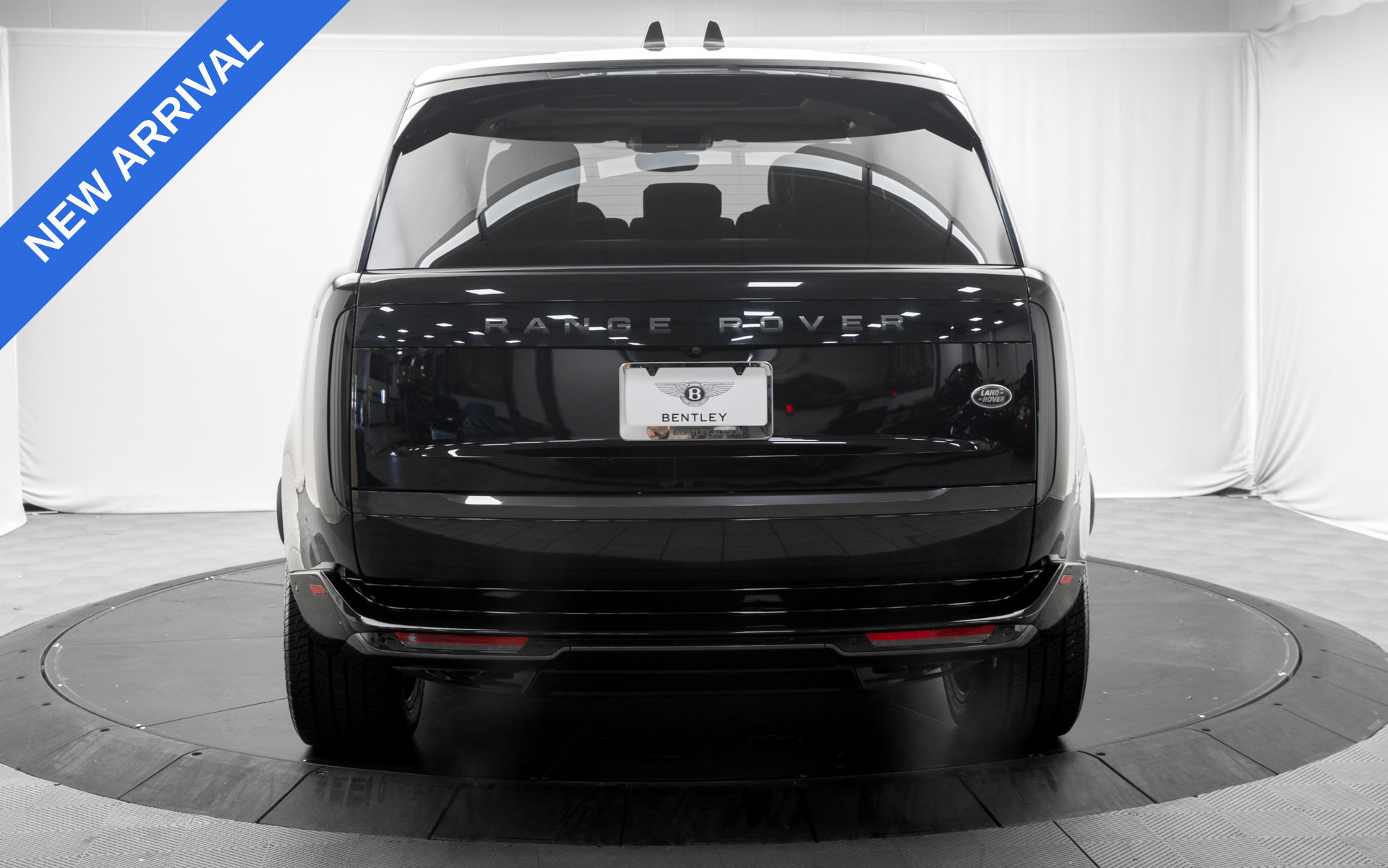 Used 2023 Land Rover Range Rover SE AWD/4WD image 6