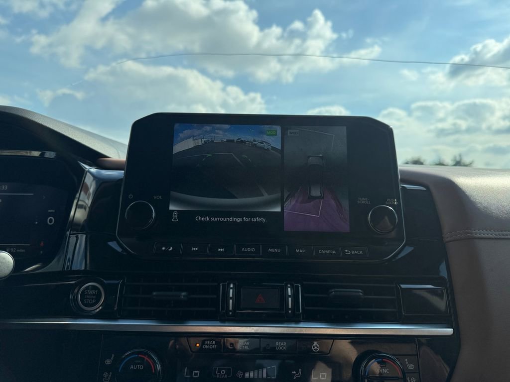 Used 2023 Nissan Pathfinder Platinum FWD image 25