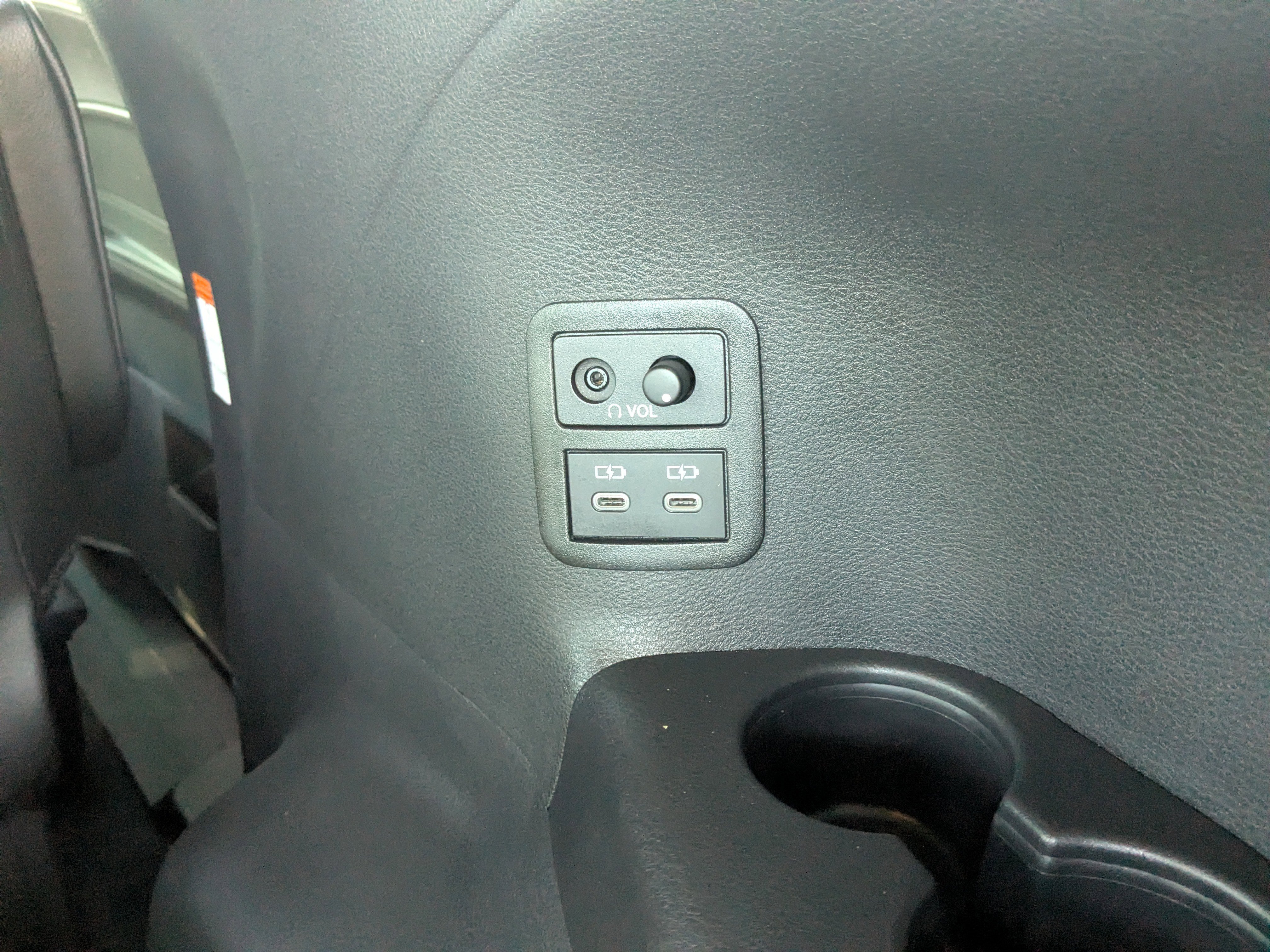 Used 2025 Toyota Sienna Platinum image 16