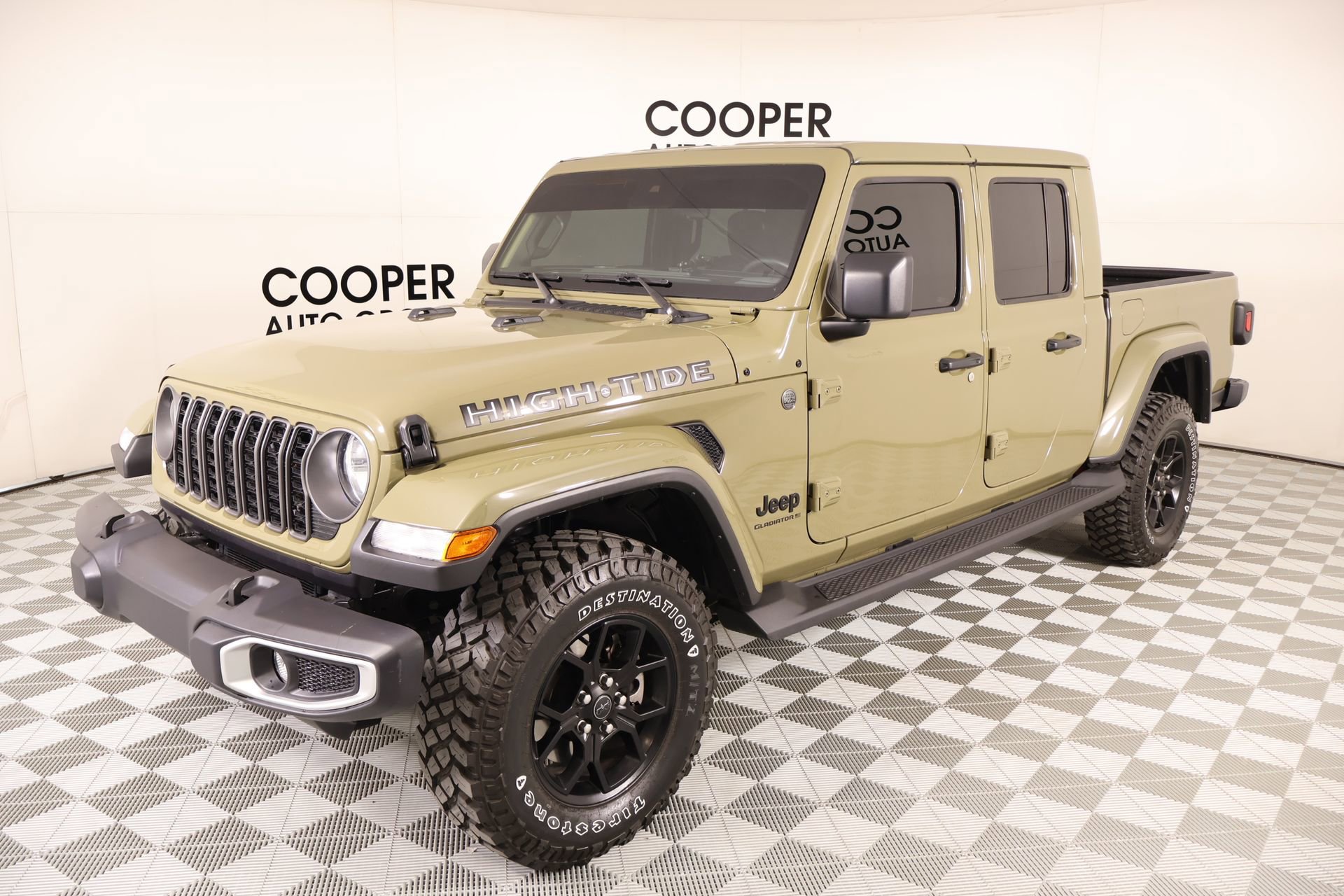 Used 2025 Jeep Gladiator Sport AWD/4WD image 10