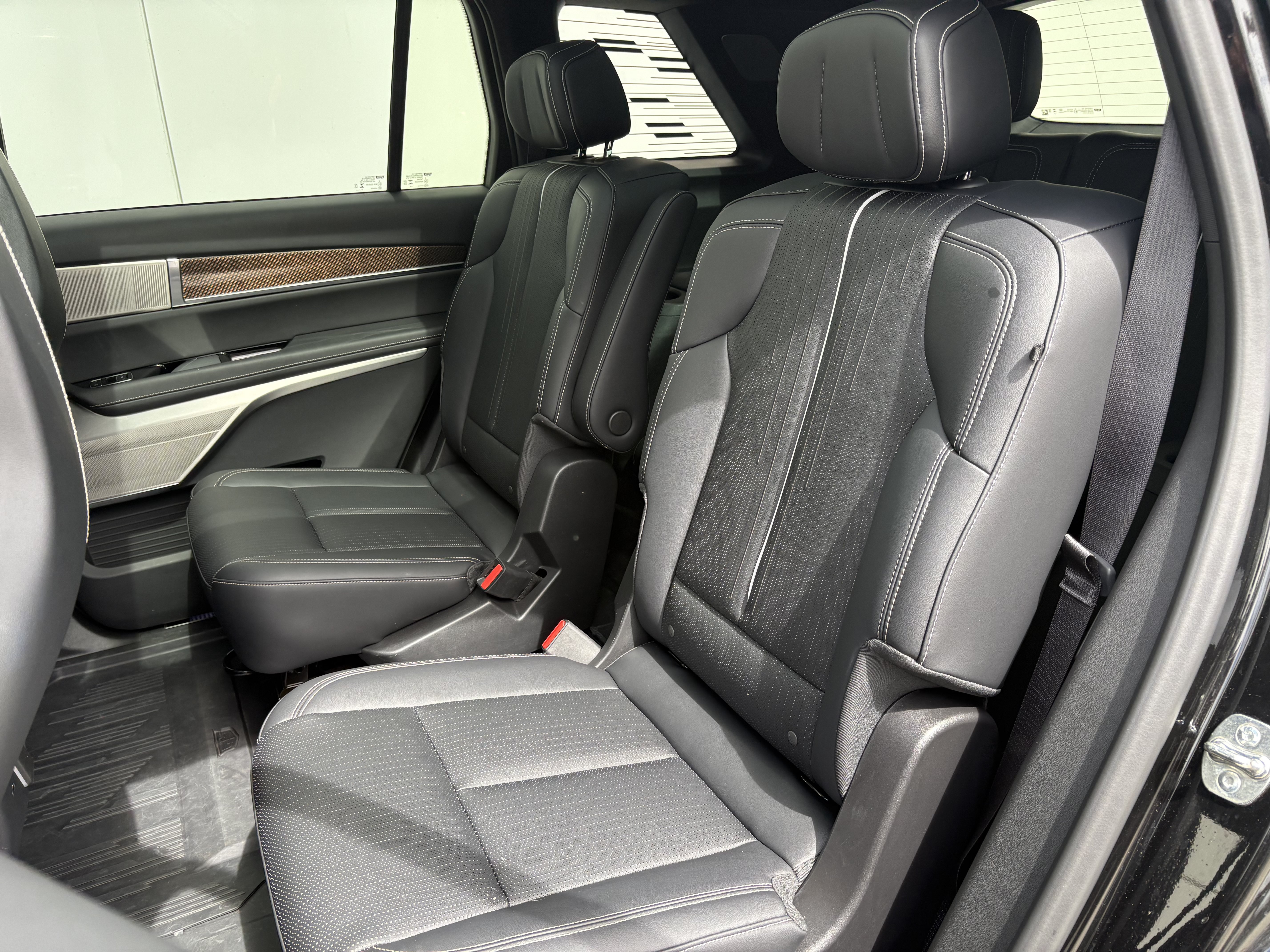 Certified 2026 Cadillac Vistiq Sport w/ LPO, Floor Liner Package AWD/4WD image 13