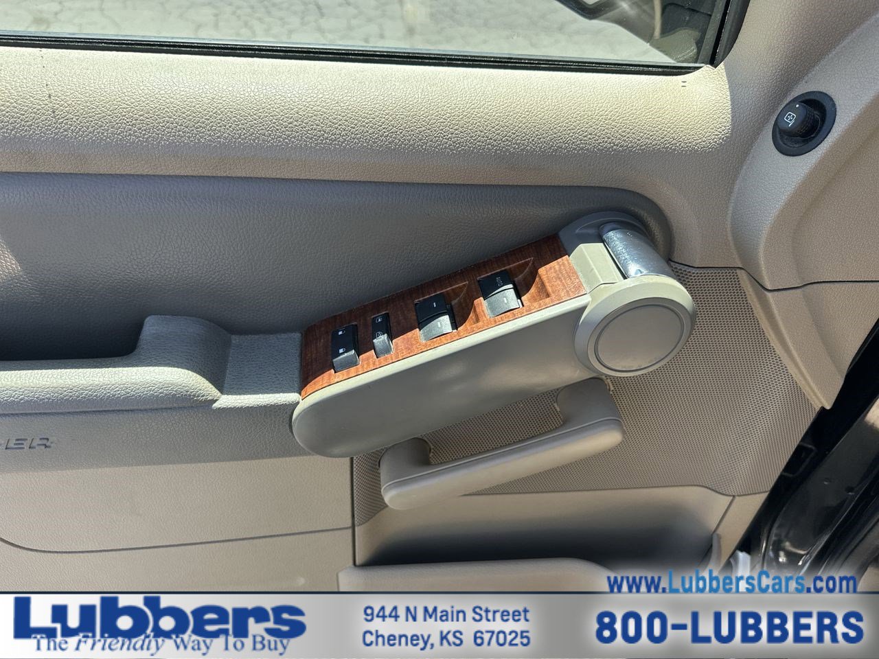 Used 2007 Ford Explorer Eddie Bauer AWD/4WD image 12
