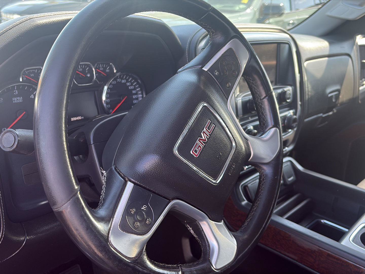 Used 2015 GMC Sierra 2500 SLE AWD/4WD image 15