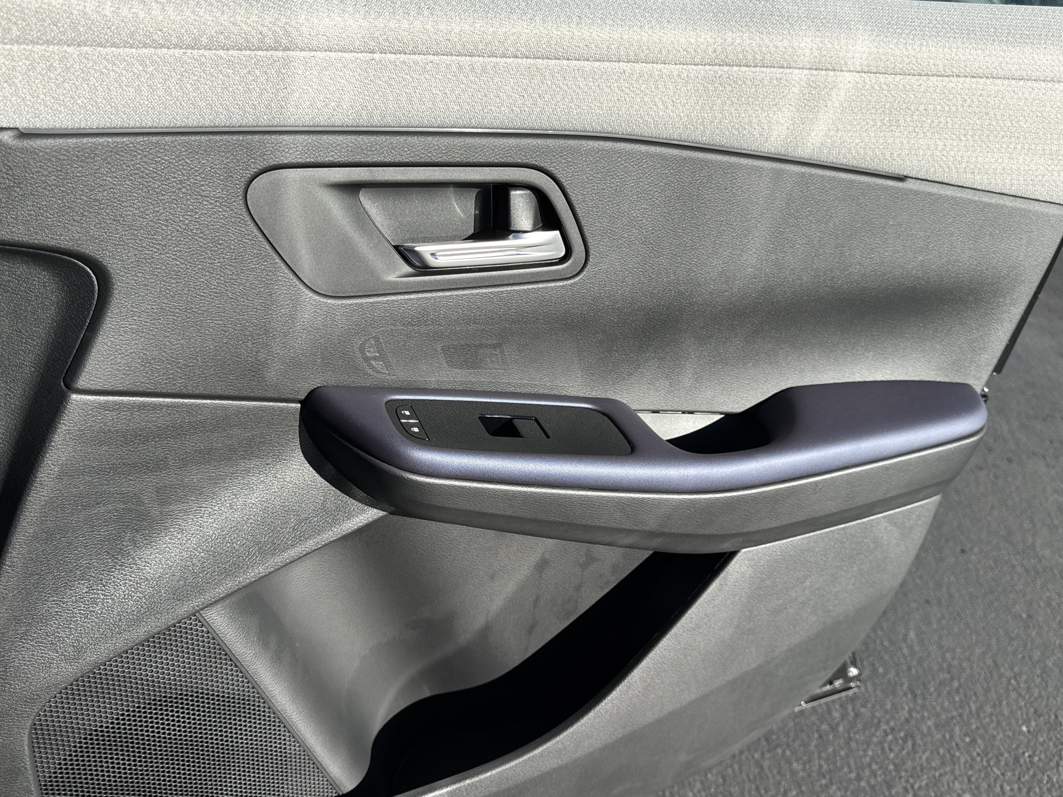 New 2026 Nissan Leaf SV+ w/ Floor Mat Package (SV+) FWD image 18