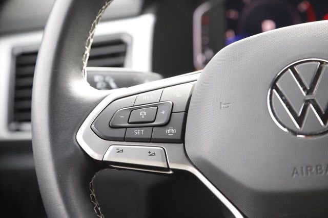 Used 2022 Volkswagen Atlas Cross Sport SE image 22