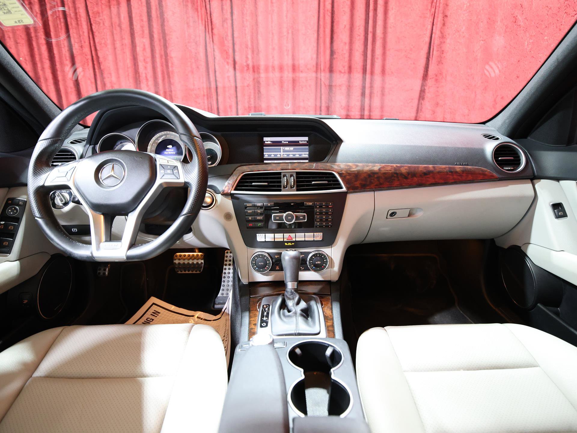 Used 2014 Mercedes-Benz C 250 Sedan image 15