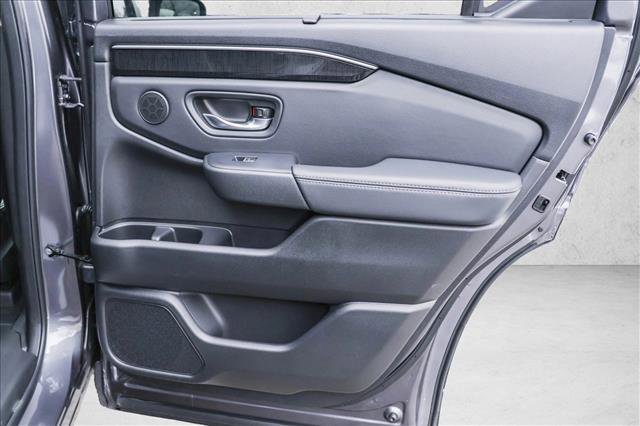 New 2025 Honda Pilot Elite image 30