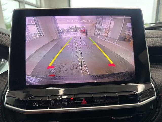 Used 2024 Jeep Compass Trailhawk image 19