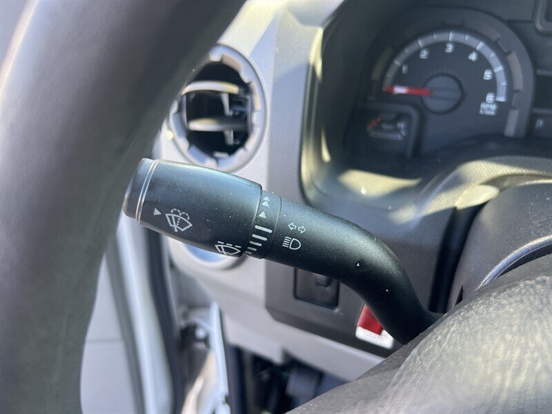 Used 2013 Ford E-150 and Econoline 150 RWD image 19
