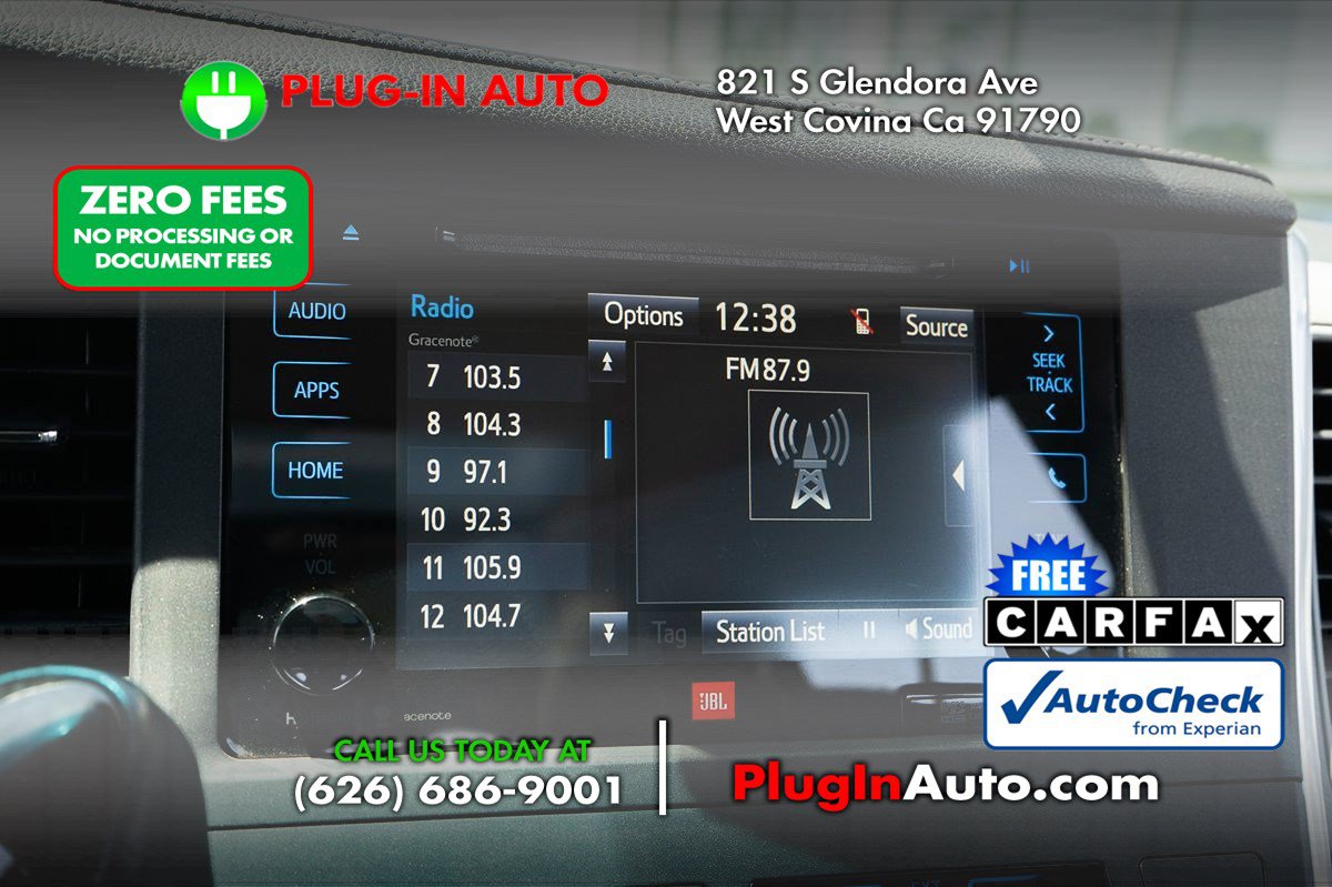 Used 2015 Toyota Sienna Limited FWD image 31