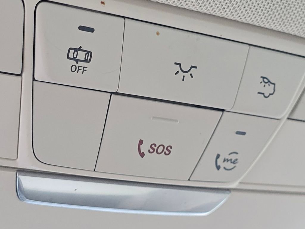 Certified 2022 Mercedes-Benz GLC 300 GLC 300 image 8