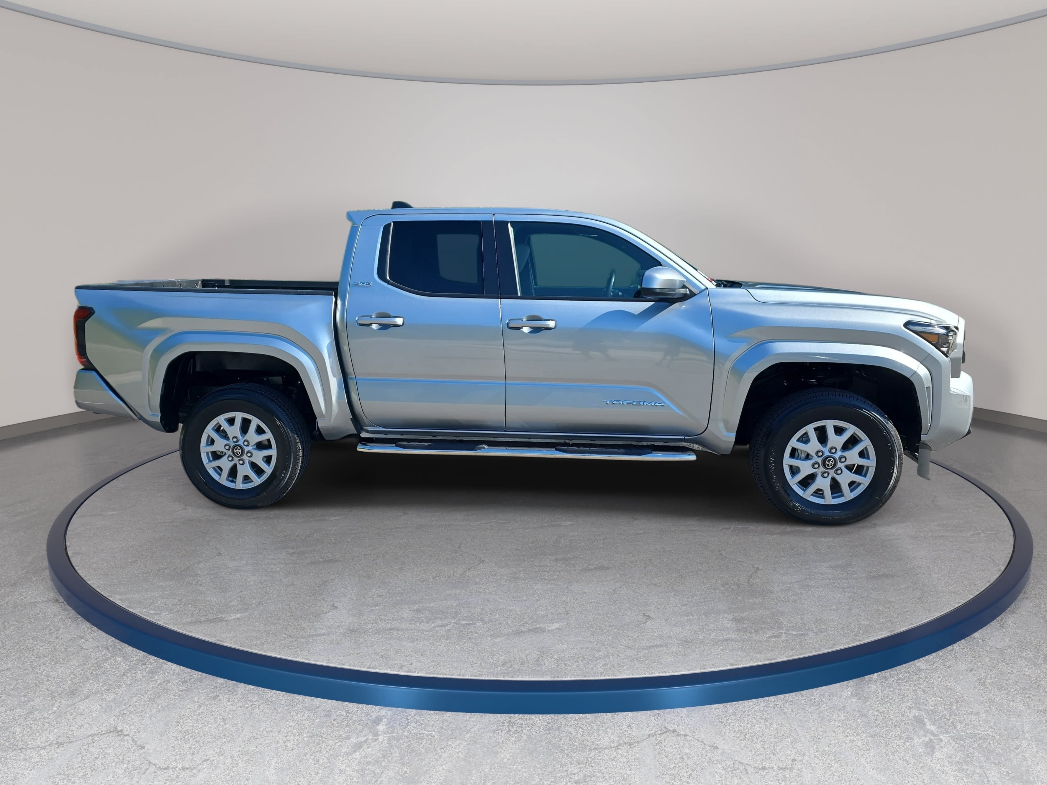 Certified 2024 Toyota Tacoma SR5 AWD/4WD image 4