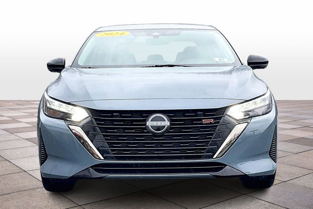 Used 2024 Nissan Sentra SR w/ SR Premium Package image 3