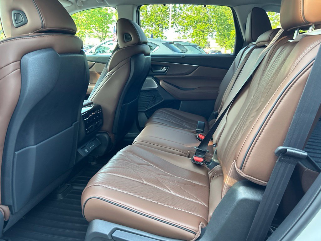 New 2026 Acura MDX w/ Advance Package AWD/4WD image 13