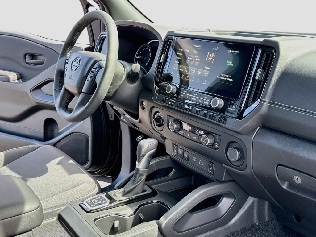 New 2026 Nissan Frontier SV AWD/4WD image 6