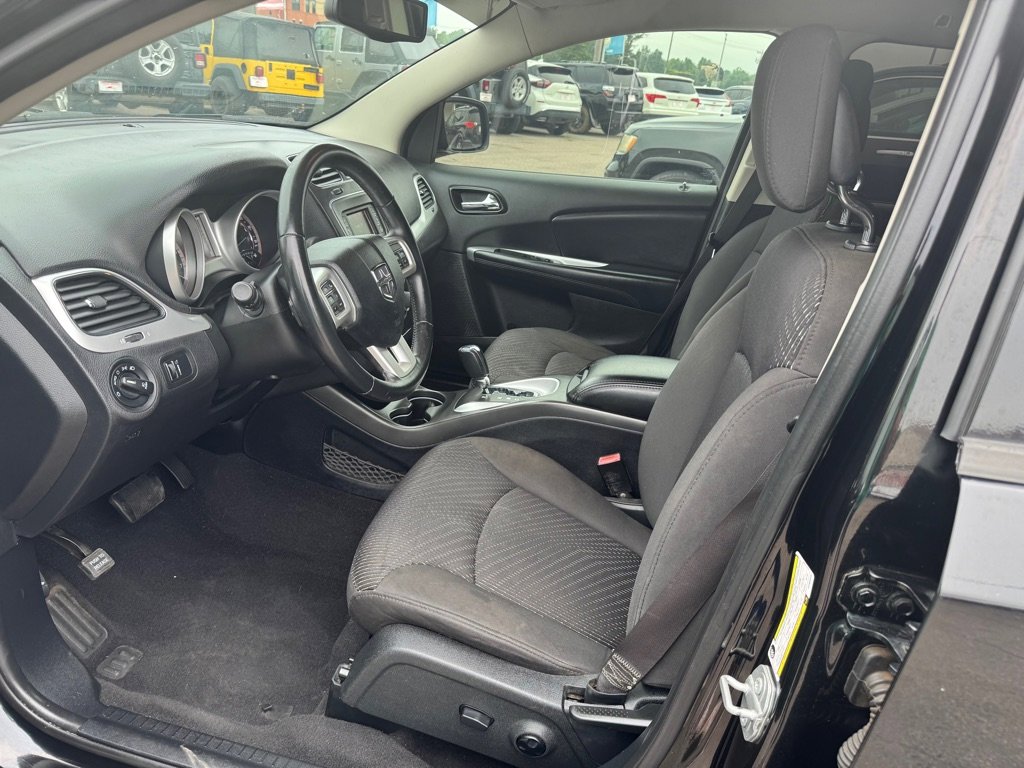 Used 2017 Dodge Journey SXT w/ Premium Group image 13