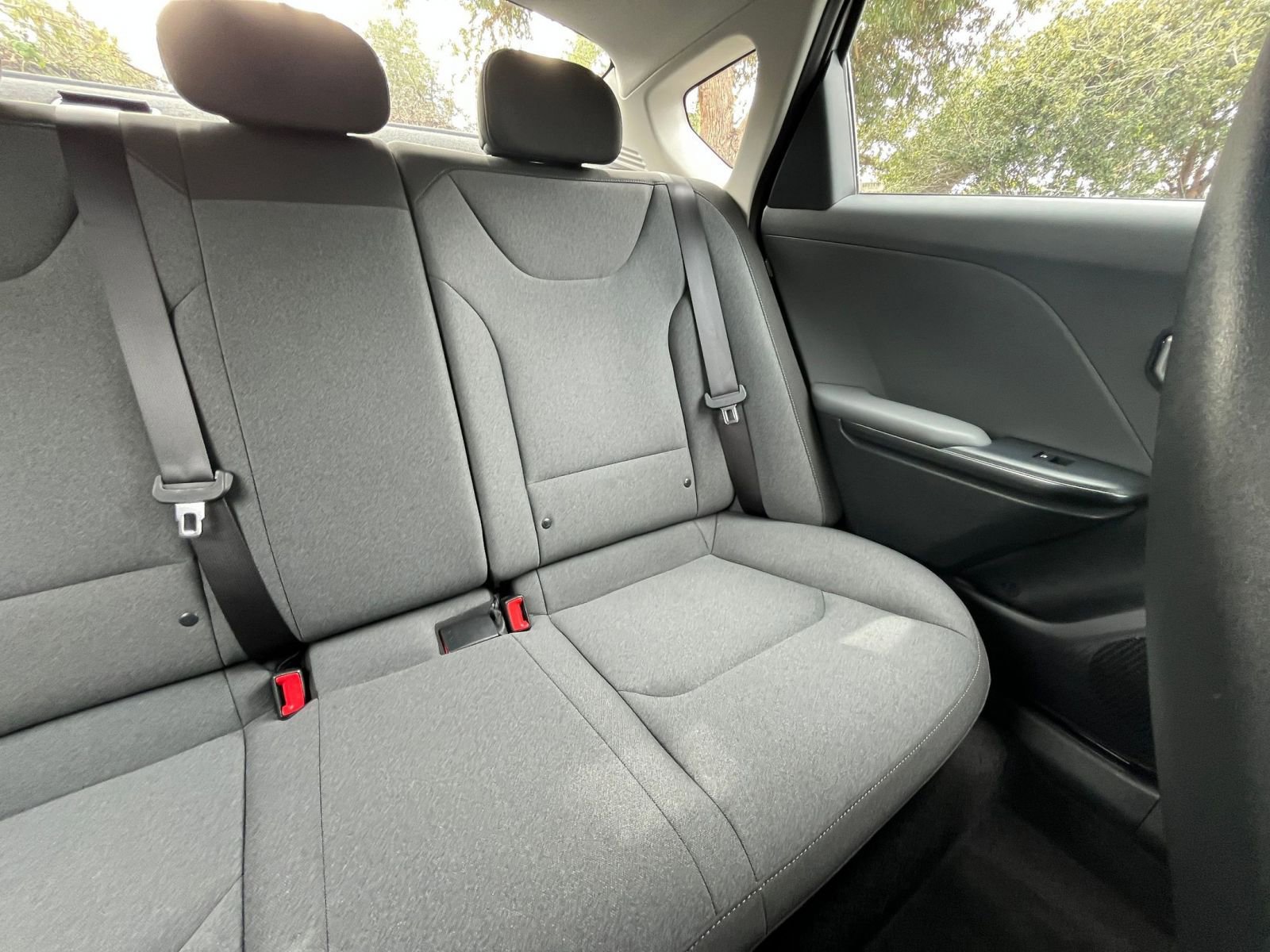 Used 2025 Kia K4 LXS image 36