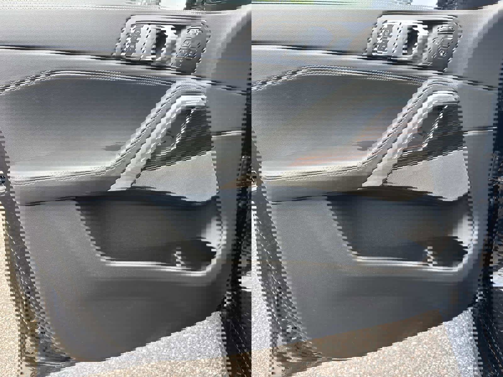 Certified 2025 BMW X6 xDrive40i image 18