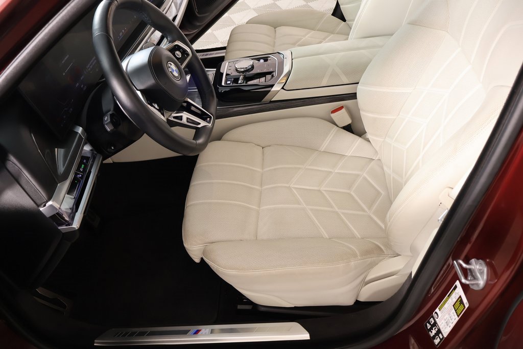 Used 2024 BMW 760i xDrive 760i xDrive image 12