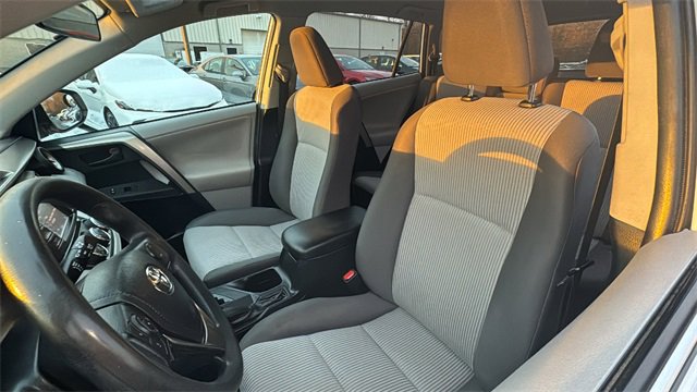 Used 2013 Toyota RAV4 LE image 25
