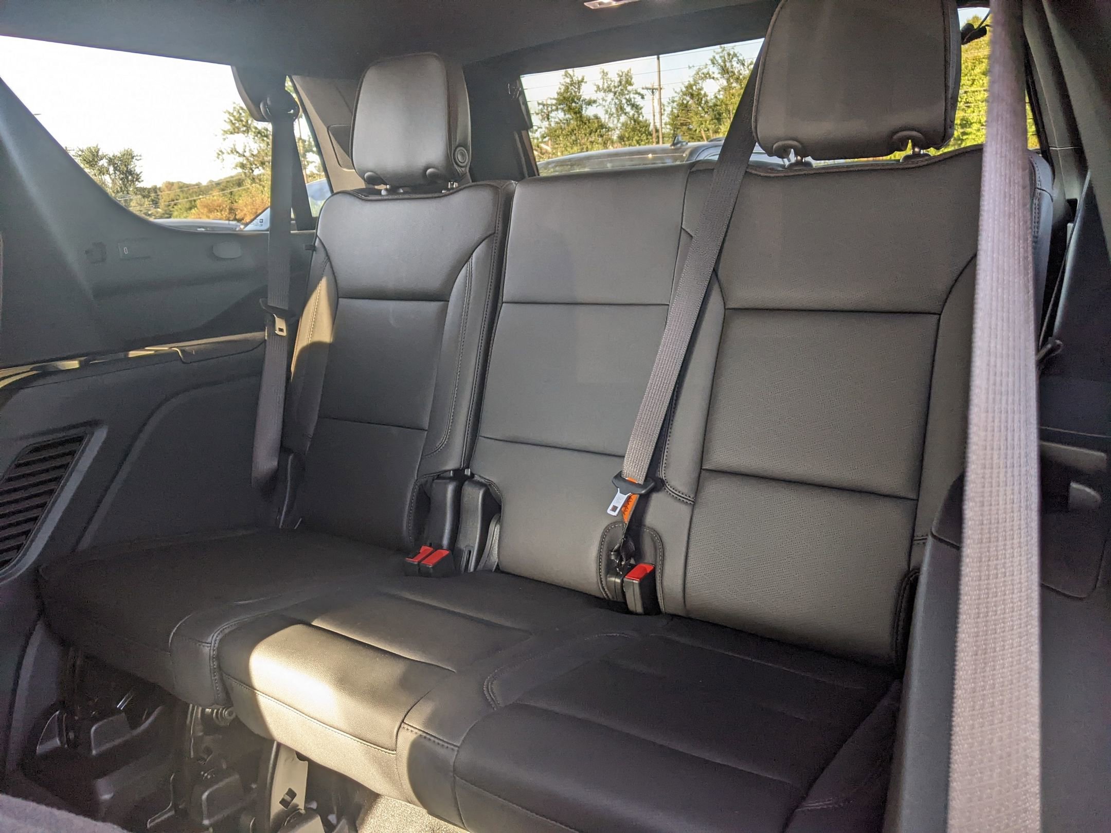 Certified 2024 Chevrolet Tahoe High Country w/ Advanced Technology Package image 36