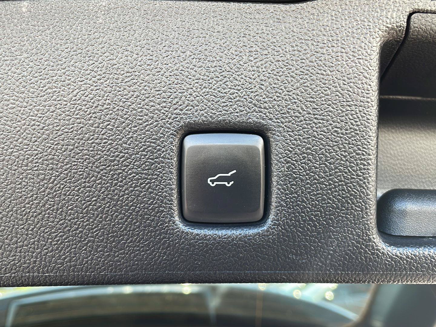 Used 2023 Ford Escape Active w/ Tech Pack #1 AWD/4WD image 28
