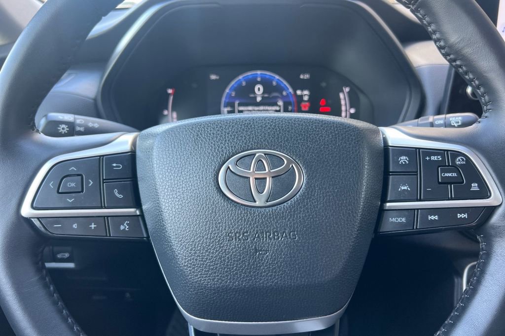 Certified 2025 Toyota Grand Highlander XLE image 25
