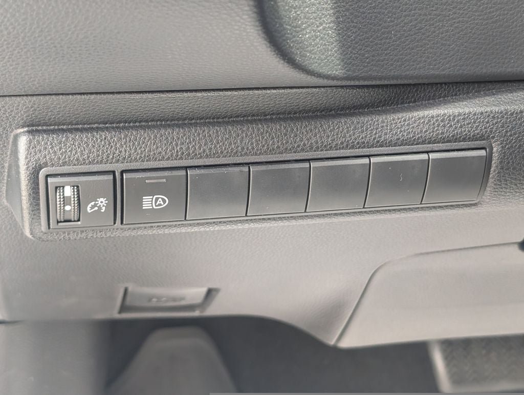 Used 2024 Toyota Corolla SE w/ SE Package FWD image 12
