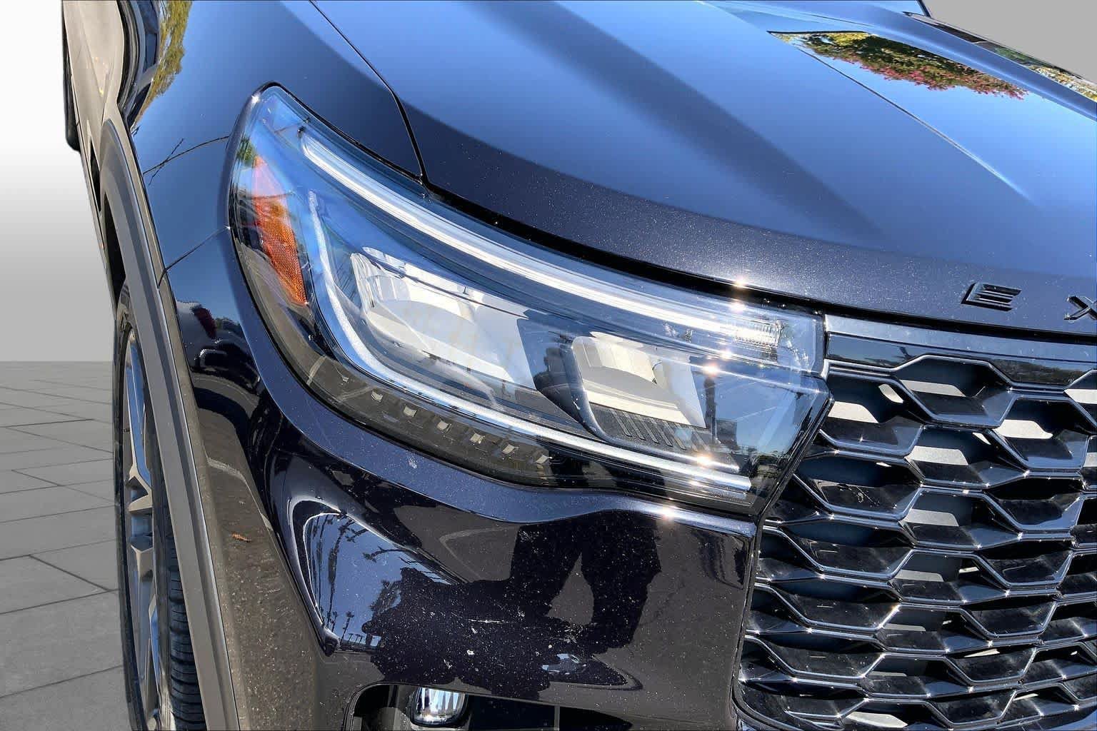 Used 2025 Ford Explorer ST-Line w/ Premium Package RWD image 26
