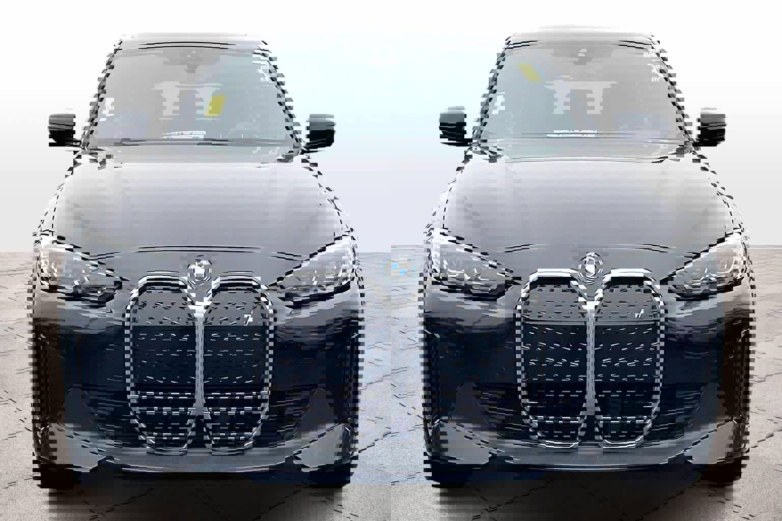 Used 2023 BMW i4 eDrive35 w/ Premium Package image 3