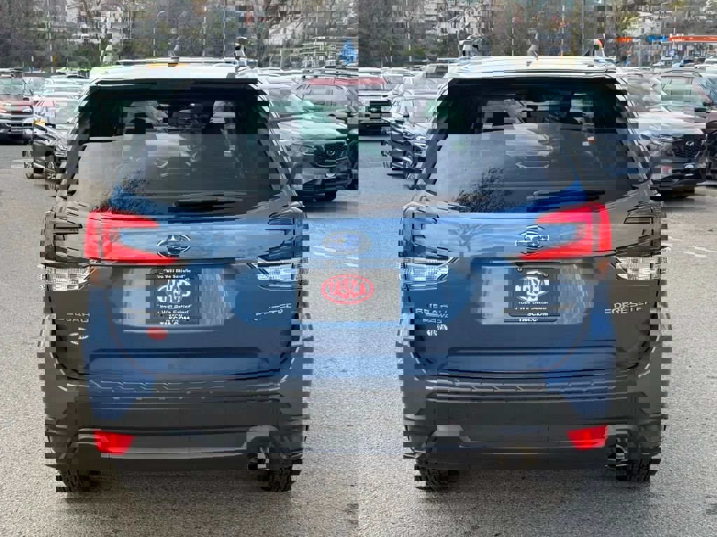 Used 2023 Subaru Forester Premium image 9