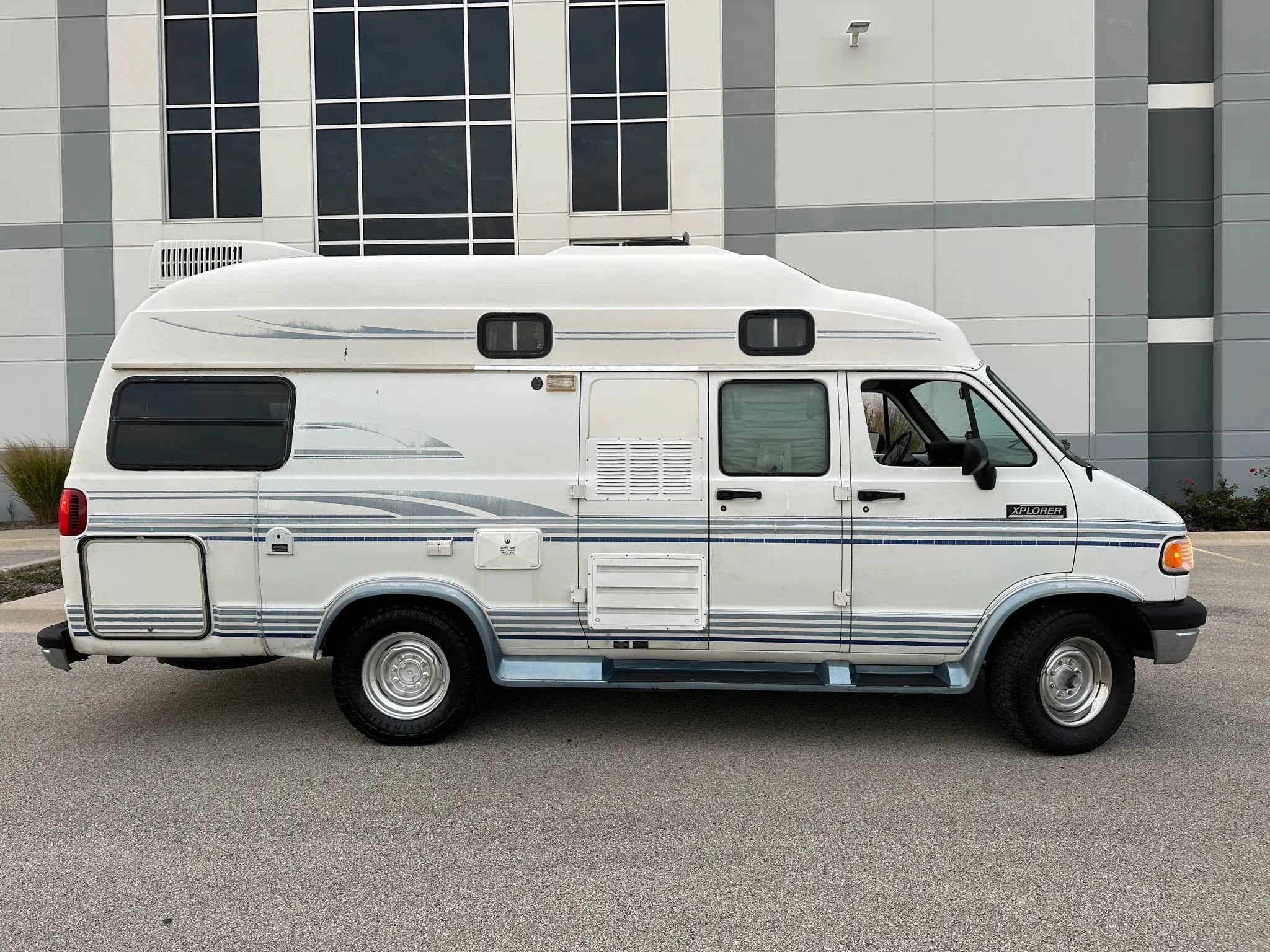 Used 1997 Dodge B3500 RWD image 17