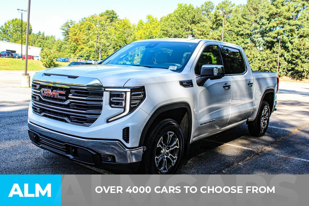 Used 2025 GMC Sierra 1500 SLT RWD image 2