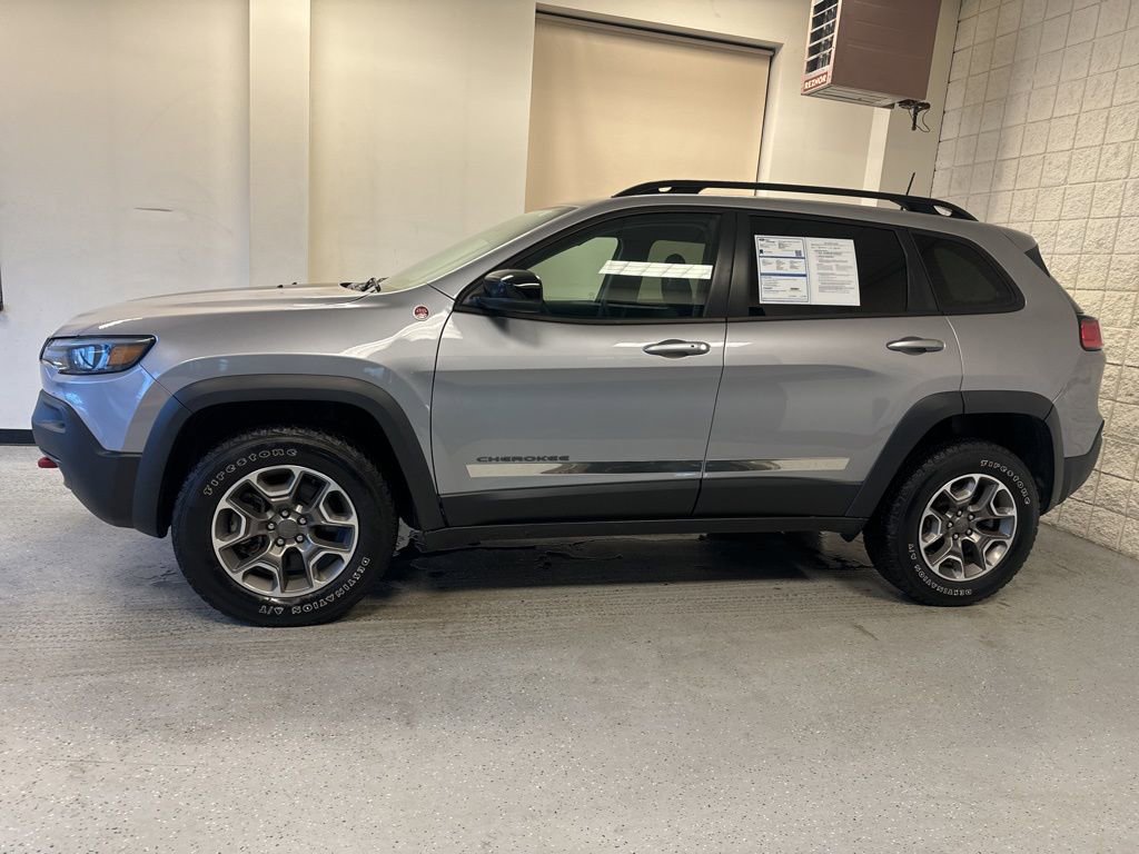 Used 2022 Jeep Cherokee Trailhawk w/ Comfort/Convenience Group image 43