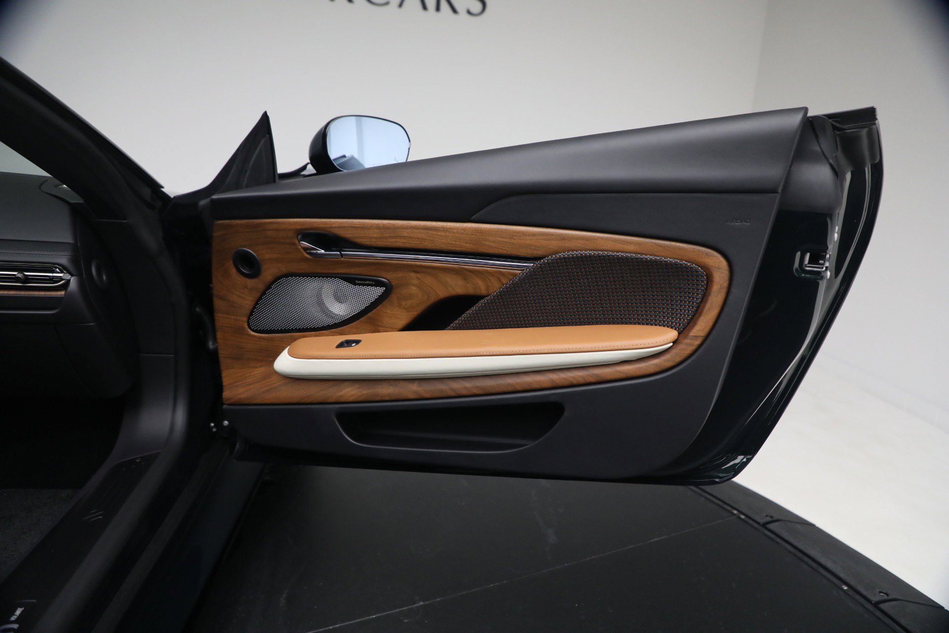 New 2026 Aston Martin DB12 Convertible RWD image 37