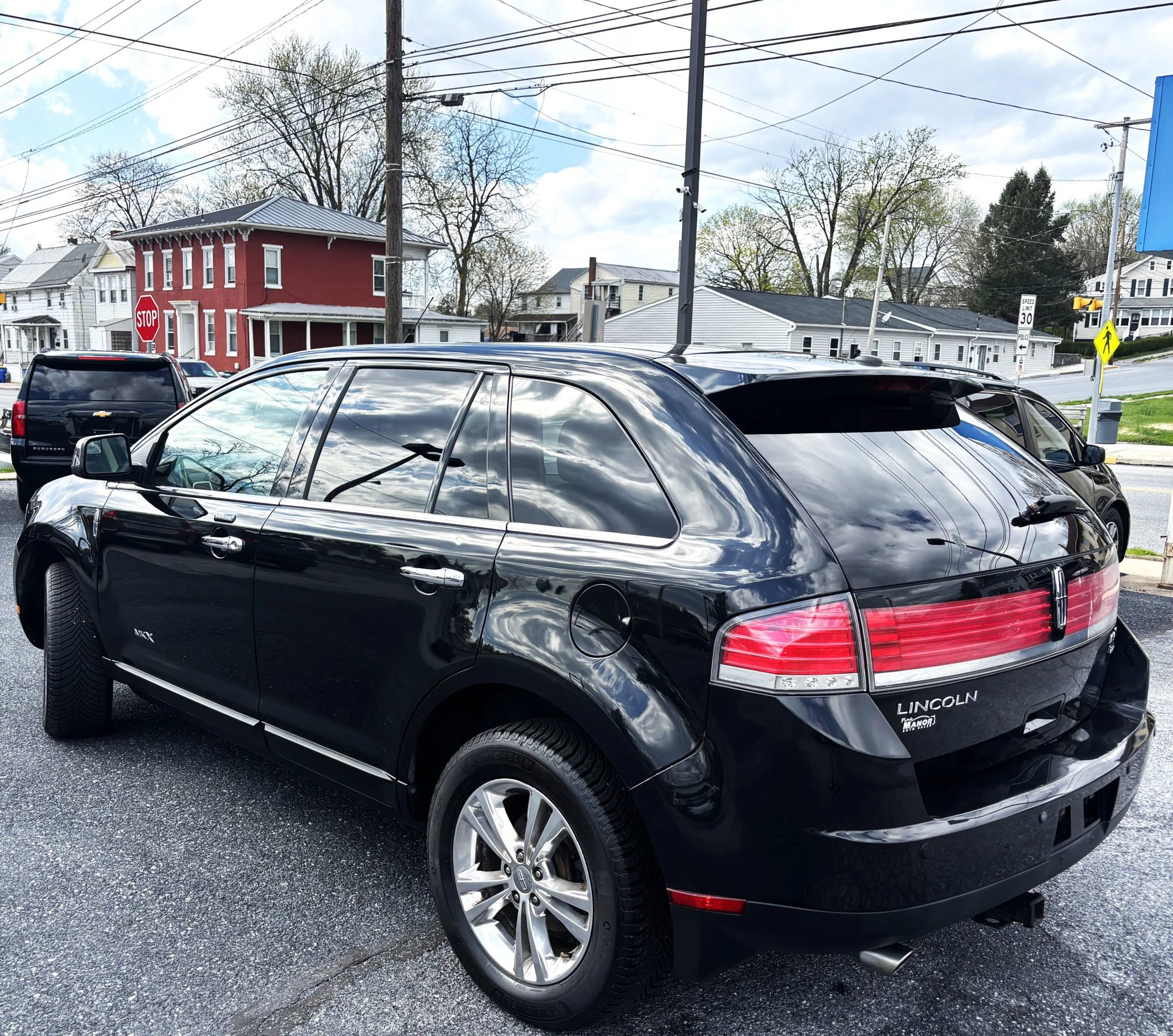 Used 2010 Lincoln MKX AWD image 4