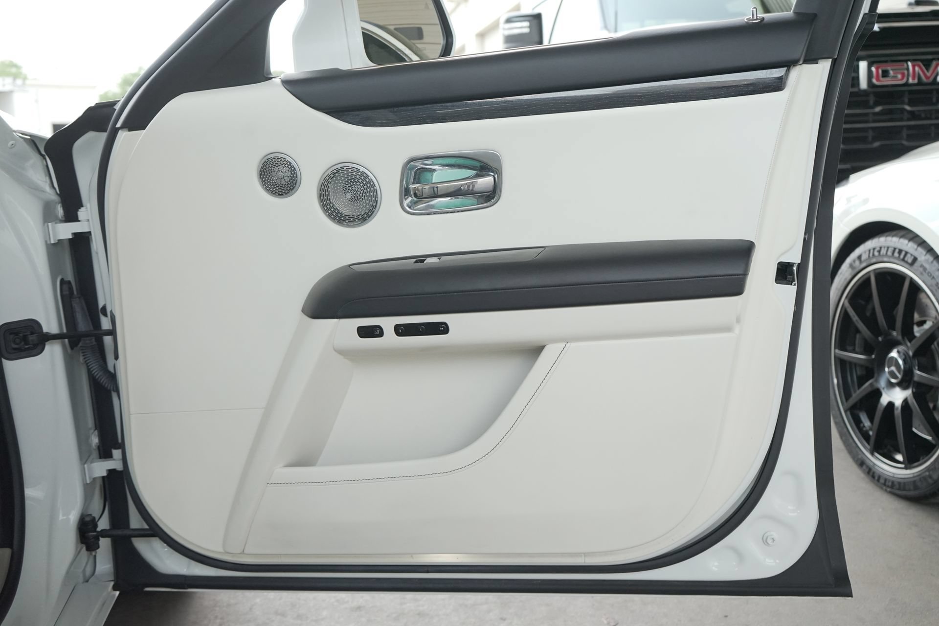 Used 2021 Rolls-Royce Ghost AWD/4WD image 23
