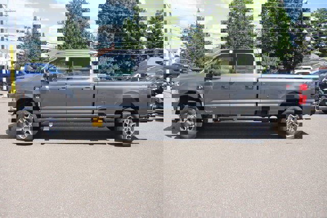 New 2026 Ford F350 4x4 Crew Cab Super Duty image 1