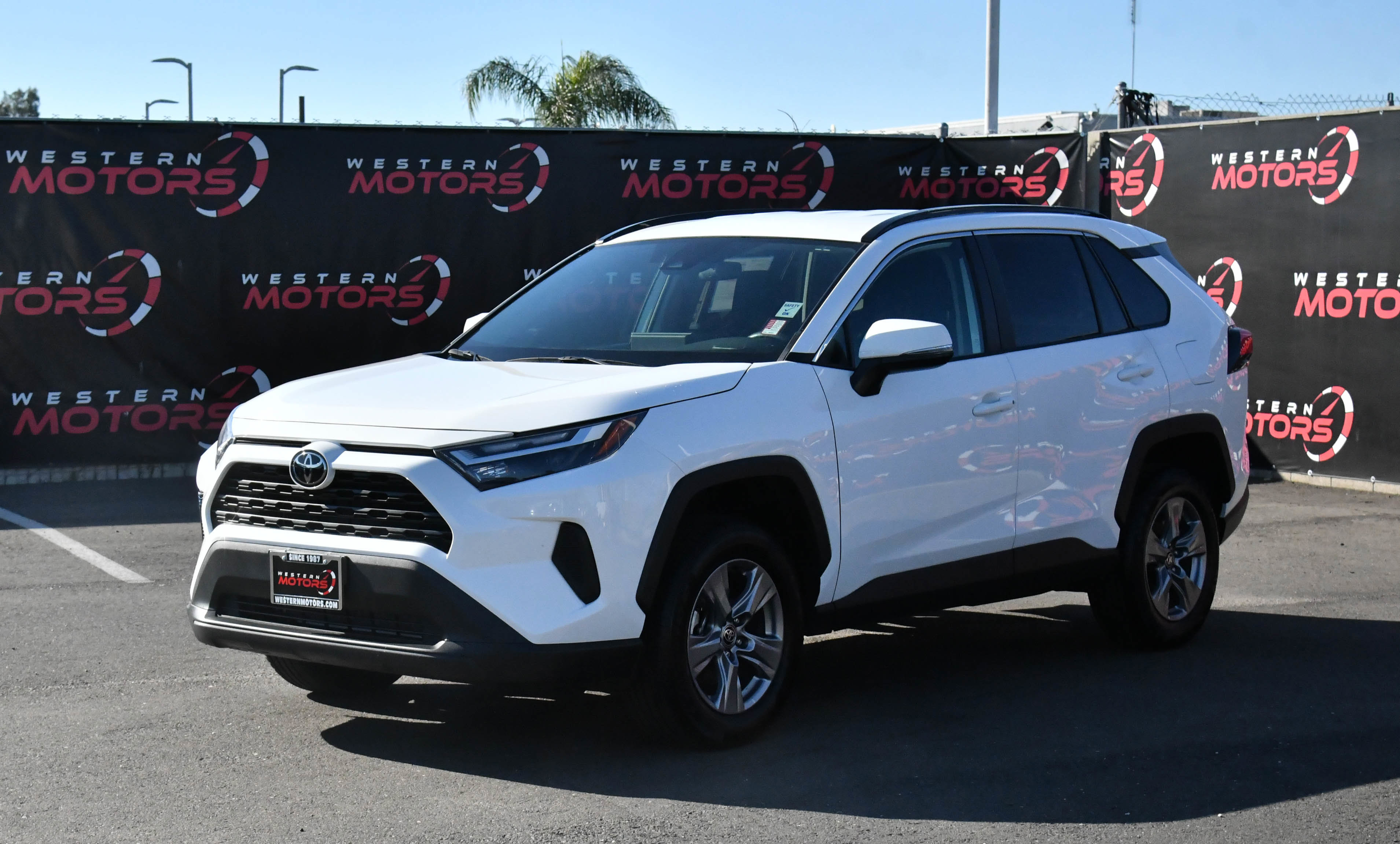 Used 2024 Toyota RAV4 XLE image 3