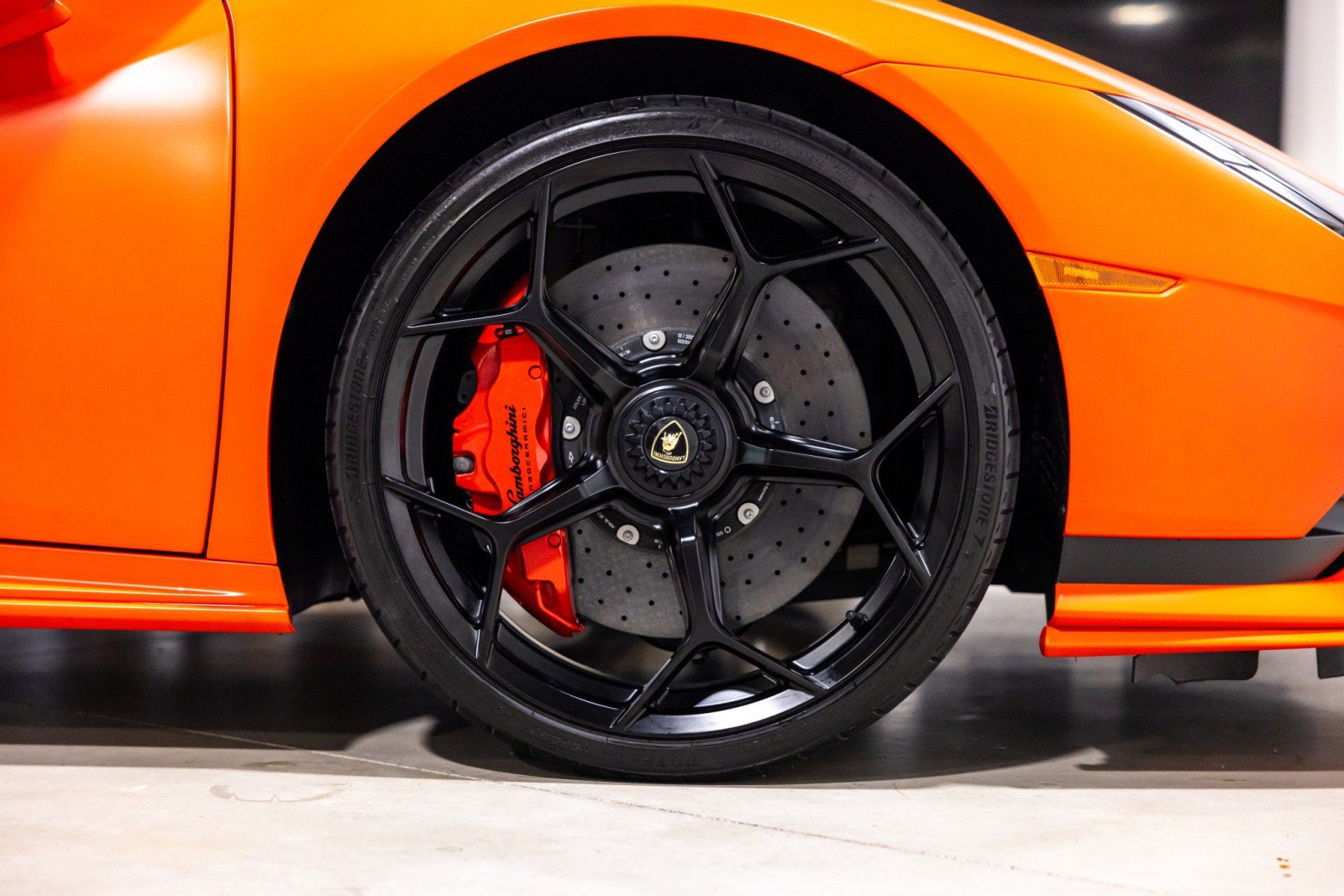Used 2023 Lamborghini Huracan Tecnica RWD image 26
