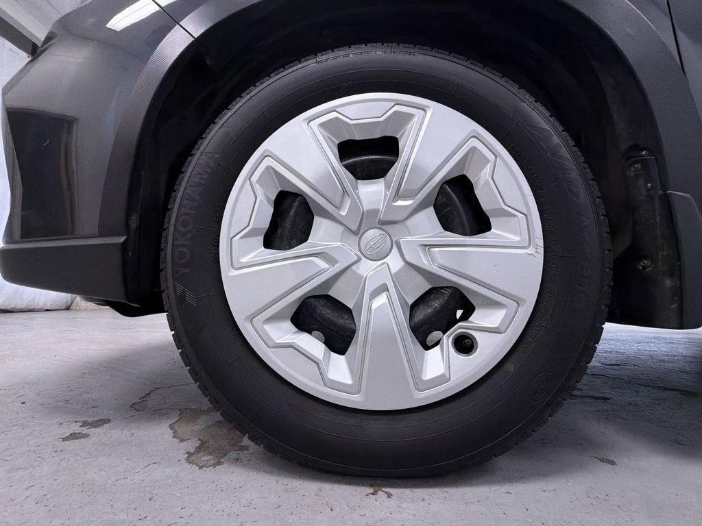 Used 2020 Subaru Forester AWD/4WD image 14
