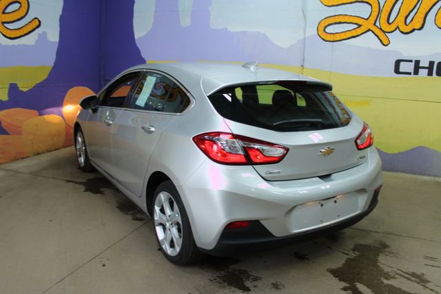 Used 2018 Chevrolet Cruze Premier FWD image 5