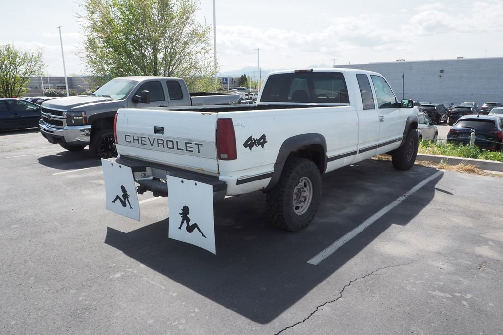 Used 1997 Chevrolet Silverado 2500 4x4 Extended Cab w/ Preferred Equipment Group 2 image 4