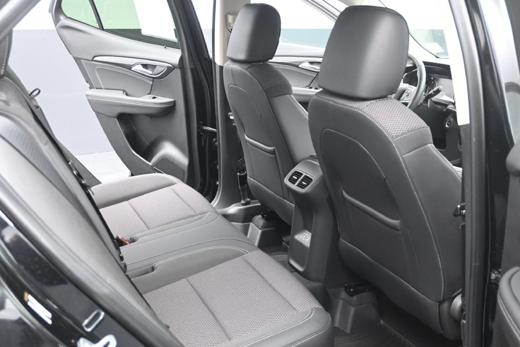 Used 2023 Buick Envision Preferred AWD/4WD image 9